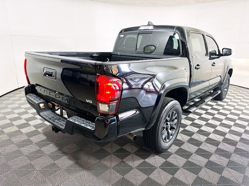 Used 2023 Toyota Tacoma SR5 w/ Technology Package RWD image 3