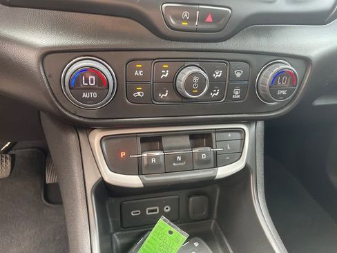 Used 2023 GMC Terrain SLE w/ Driver Convenience Package AWD/4WD image 36