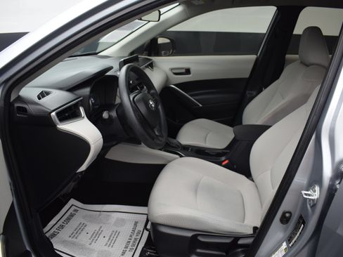 Used 2022 Toyota Corolla Cross L AWD/4WD image 13