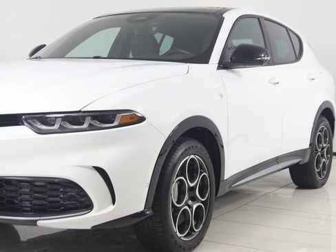 Used 2024 Alfa Romeo Tonale Ti w/ Active Assist Package image 55