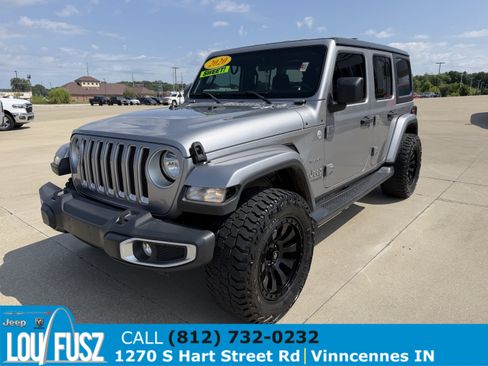 Used 2020 Jeep Wrangler Unlimited Sahara AWD/4WD image 4