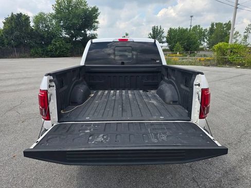 Used 2016 Ford F150 Lariat w/ Equipment Group 502A Luxury AWD/4WD image 9
