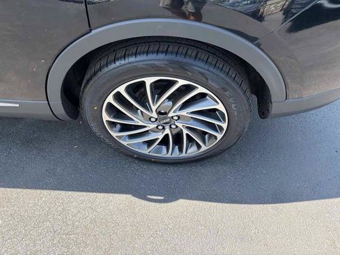 Used 2019 Lincoln Nautilus Reserve AWD/4WD image 35
