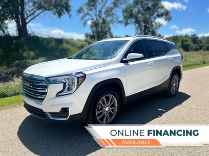 Used 2024 GMC Terrain SLT