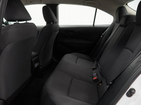 Used 2023 Toyota Corolla LE image 19