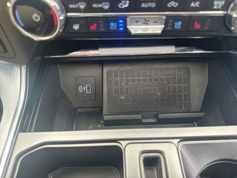 Used 2022 Ford F150 Raptor w/ Equipment Group 801A High AWD/4WD image 26