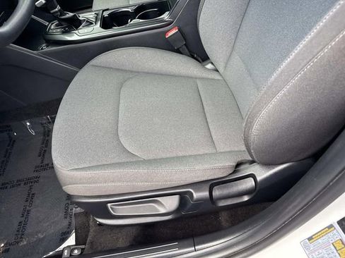 Used 2025 Kia K4 FWD image 15