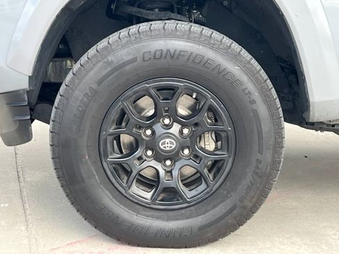 Used 2020 Toyota Tacoma SR5 w/ Blackout Package image 24