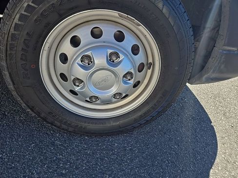 Used 2024 Ford Transit 250 148 High Roof Extended AWD image 32