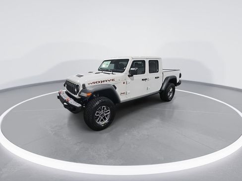 New 2026 Jeep Gladiator Mojave w/ Steel Bumper Group image 4