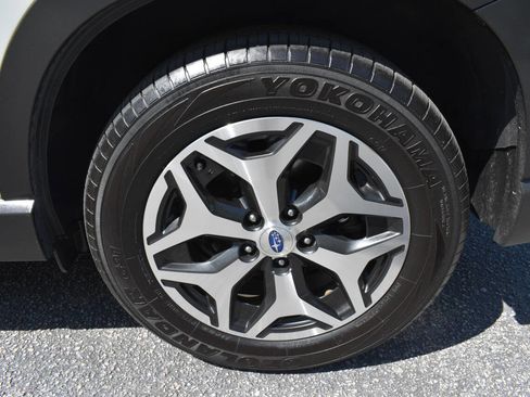 Used 2020 Subaru Forester Premium image 41