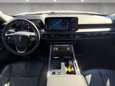 Used 2025 Lincoln Aviator Reserve w/ Jet Appearance Package image 11