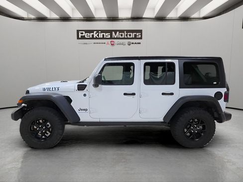 Used 2025 Jeep Wrangler Unlimited Sport S 4xe AWD/4WD image 2