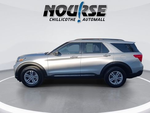 Used 2022 Ford Explorer XLT image 5