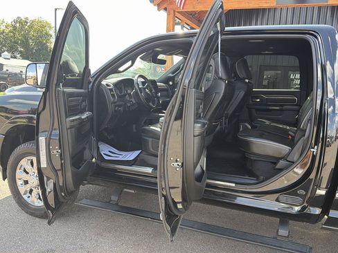 Used 2019 RAM 2500 Limited AWD/4WD image 7
