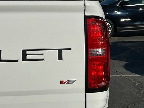 Used 2022 Chevrolet Colorado LT w/ LT Convenience Package image 7