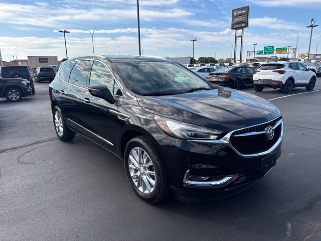 Used 2021 Buick Enclave Essence w/ Sound and Sites Package FWD image 1