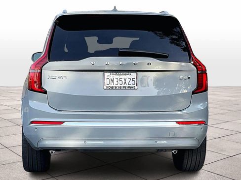 Used 2025 Volvo XC90 B6 Core w/ Protection Package Premier image 7