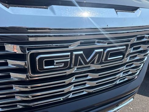 Used 2022 GMC Sierra 1500 Denali AWD/4WD image 7