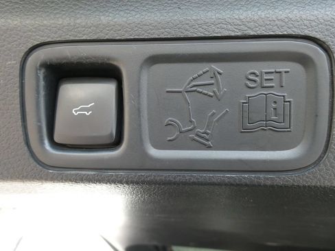 Used 2020 Ford Expedition Limited w/ Special Edition Package AWD/4WD image 21