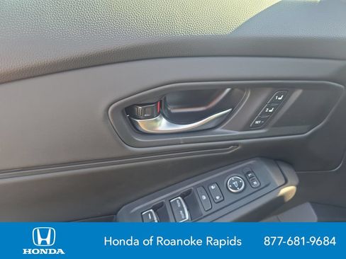New 2026 Honda Accord EX-L image 11