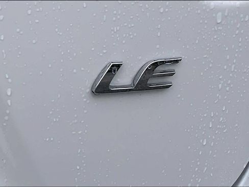 Used 2024 Toyota Corolla LE image 9