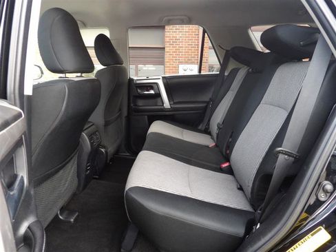 Used 2017 Toyota 4Runner 4WD image 12