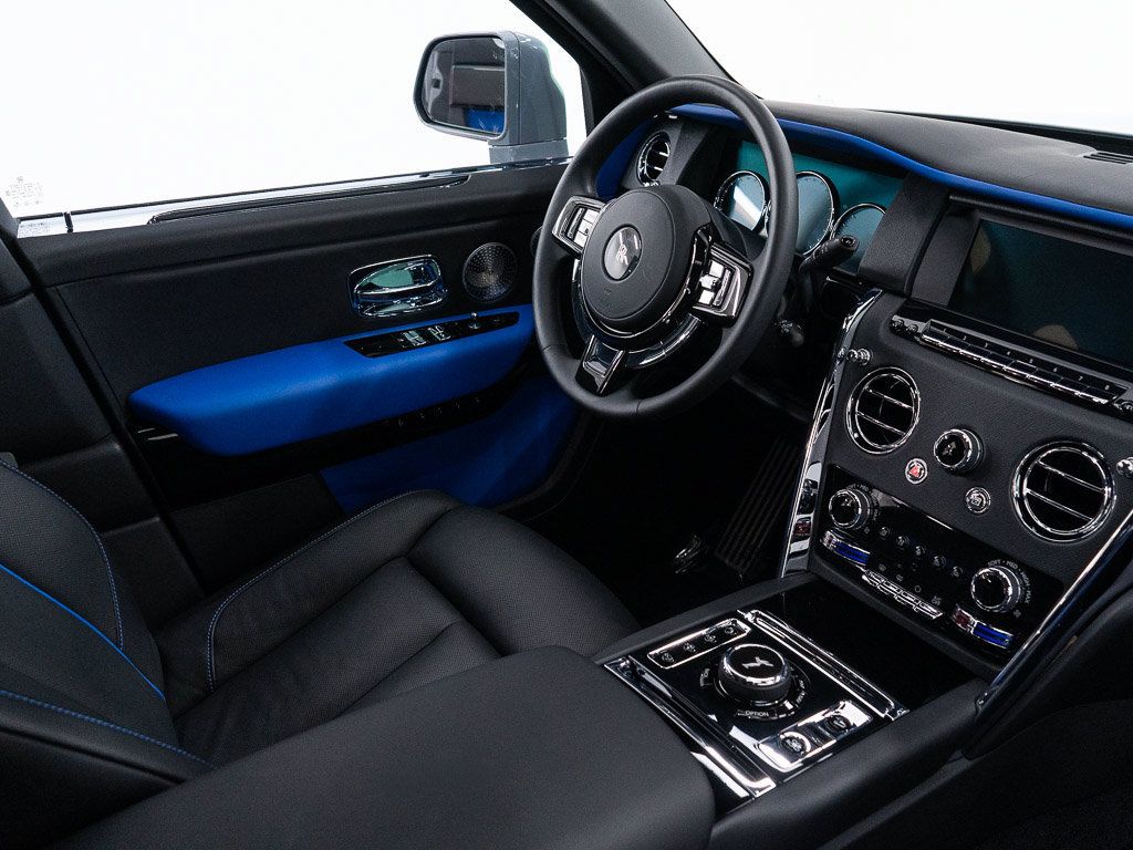 Certified 2022 Rolls-Royce Cullinan w/ Technology Package AWD/4WD image 34