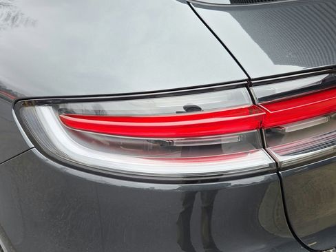 Certified 2025 Porsche Macan image 26