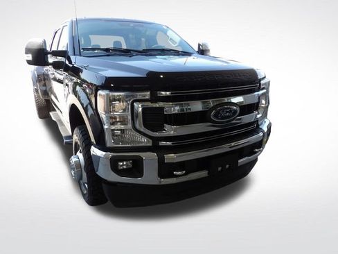 Used 2022 Ford F350 XLT w/ XLT Premium Package AWD/4WD image 2