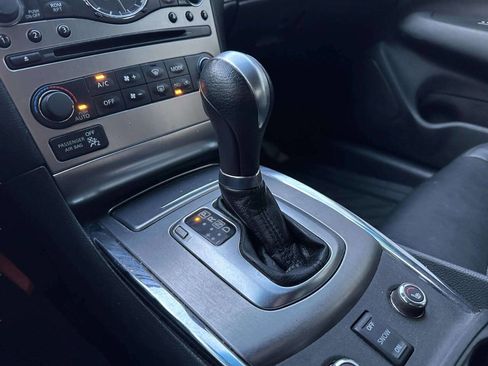 Used 2011 INFINITI G37 x w/ Sport Appearance Package image 30