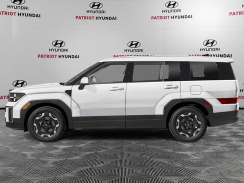Used 2026 Hyundai Santa Fe SE FWD image 3