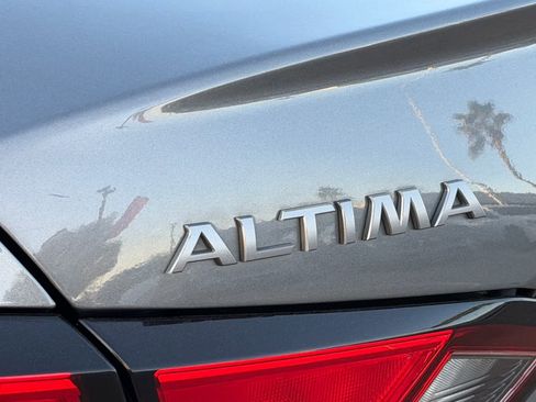 Certified 2024 Nissan Altima 2.5 SV image 18