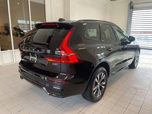 Certified 2024 Volvo XC60 B5 Core image 4