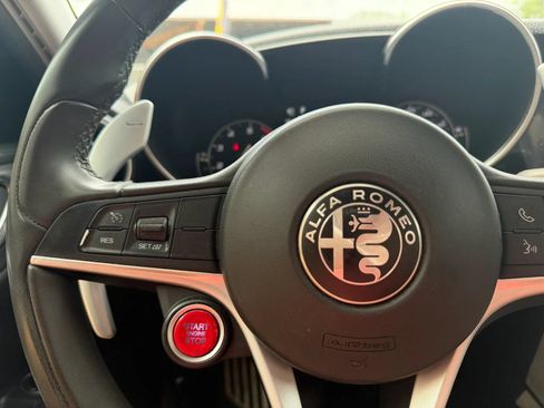 Used 2017 Alfa Romeo Giulia w/ Sport Appearance Package RWD image 24