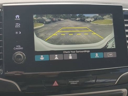 Used 2021 Honda Pilot Touring image 19