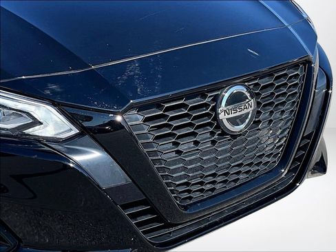 Used 2022 Nissan Altima 2.5 SR w/ Midnight Edition Package AWD/4WD image 29