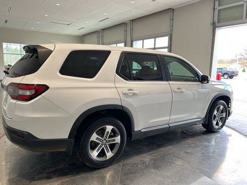 Used 2024 Honda Pilot EX-L image 7