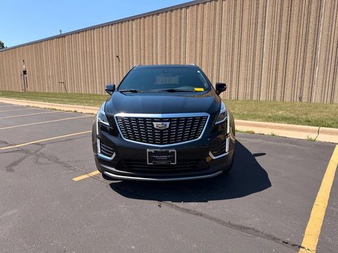 Used 2025 Cadillac XT5 Premium Luxury AWD/4WD image 3