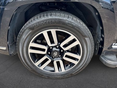 Used 2017 Toyota 4Runner Limited AWD/4WD image 10