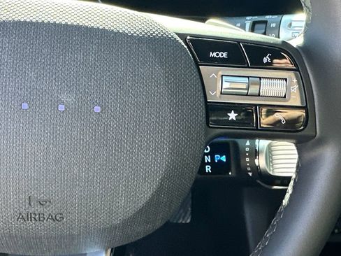 Used 2025 Hyundai Ioniq 5 Limited image 25