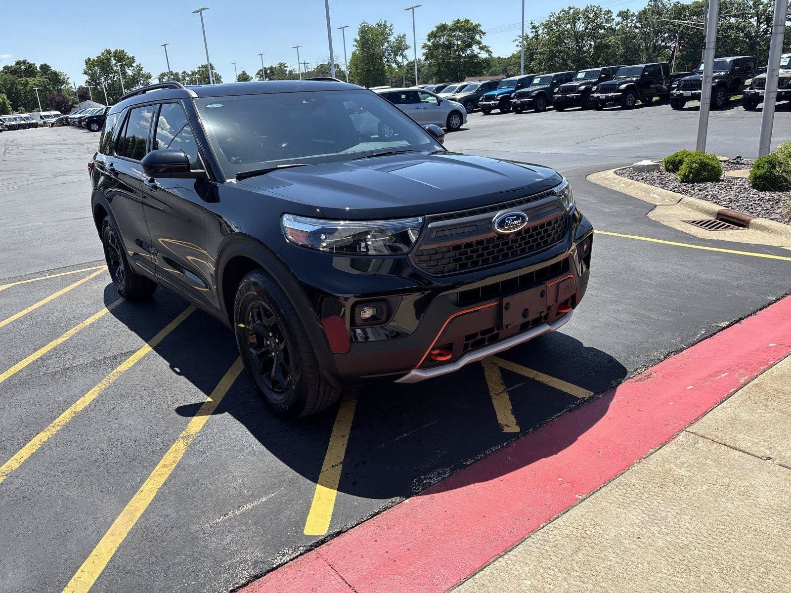 Used 2023 Ford Explorer Timberline w/ Timberline Technology Package AWD/4WD image 3