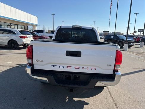 Used 2018 Toyota Tacoma SR5 image 5