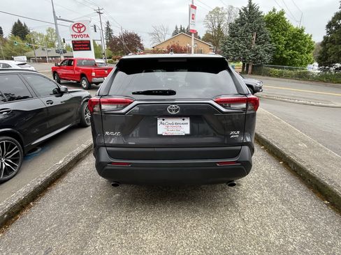 Certified 2025 Toyota RAV4 XLE AWD/4WD image 5