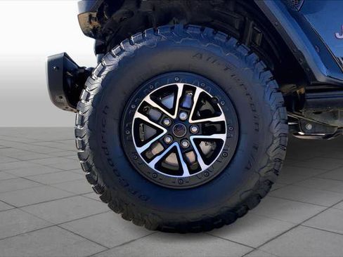 Certified 2025 Jeep Wrangler Unlimited Rubicon image 10