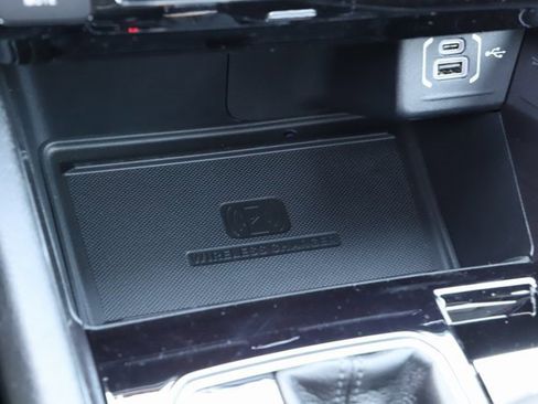 New 2024 Jeep Compass Latitude w/ Sun and Sound Group image 26