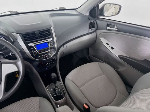 Used 2014 Hyundai Accent GLS FWD image 23
