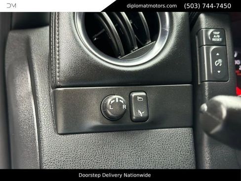 Used 2013 Nissan GT-R Black Edition AWD/4WD image 35