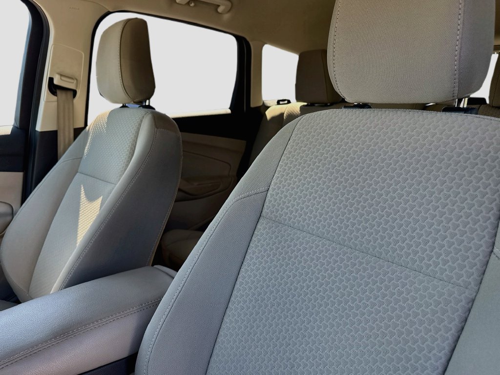 Used 2018 Ford Escape SE FWD image 24