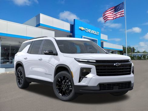 New 2026 Chevrolet Traverse LT w/ Midnight/Sport Edition image 7